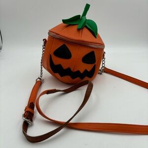 Mad Engine Women’s Orange Jack O Lantern Pumpkin Halloween TikTok Crossbody Bag